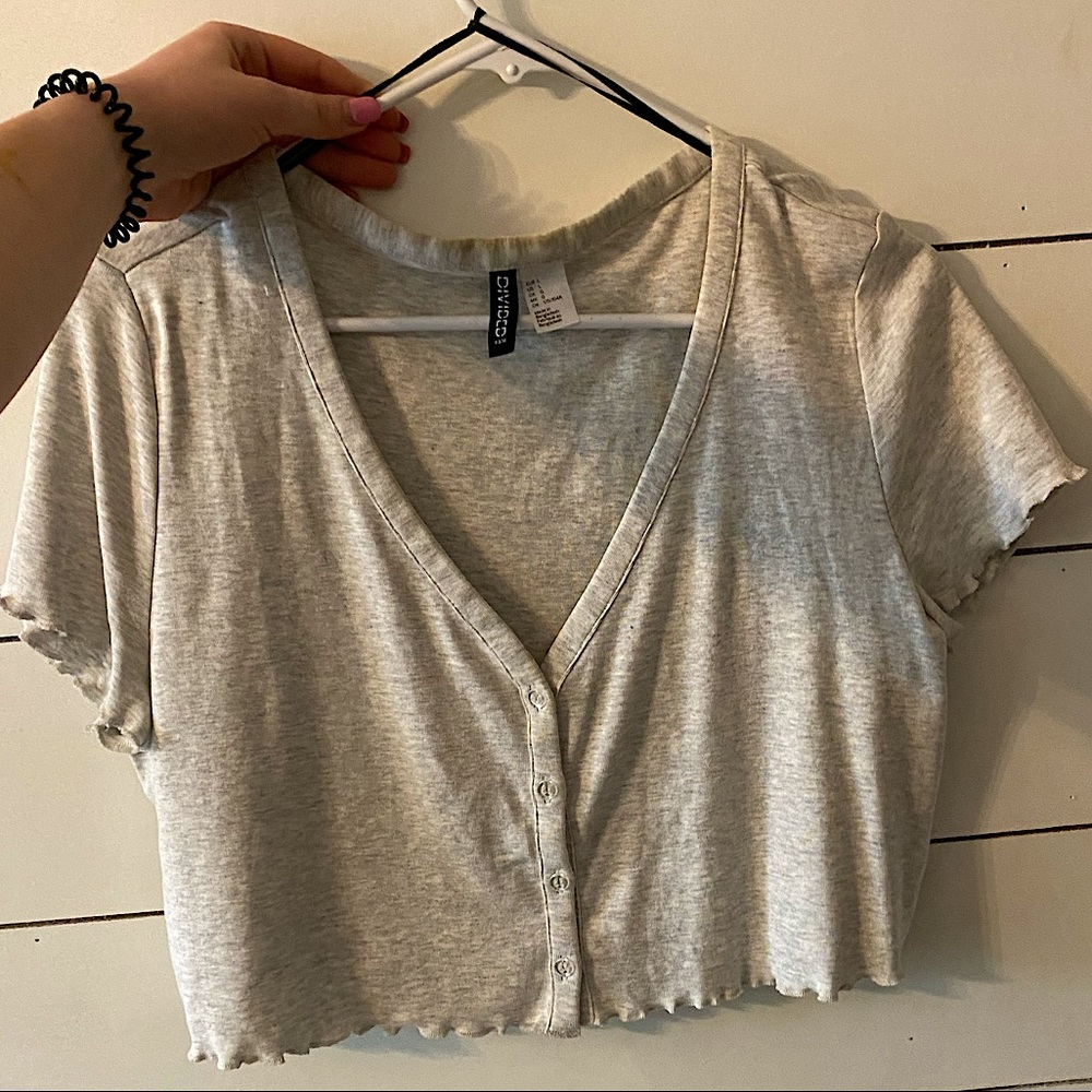 Grey crop top